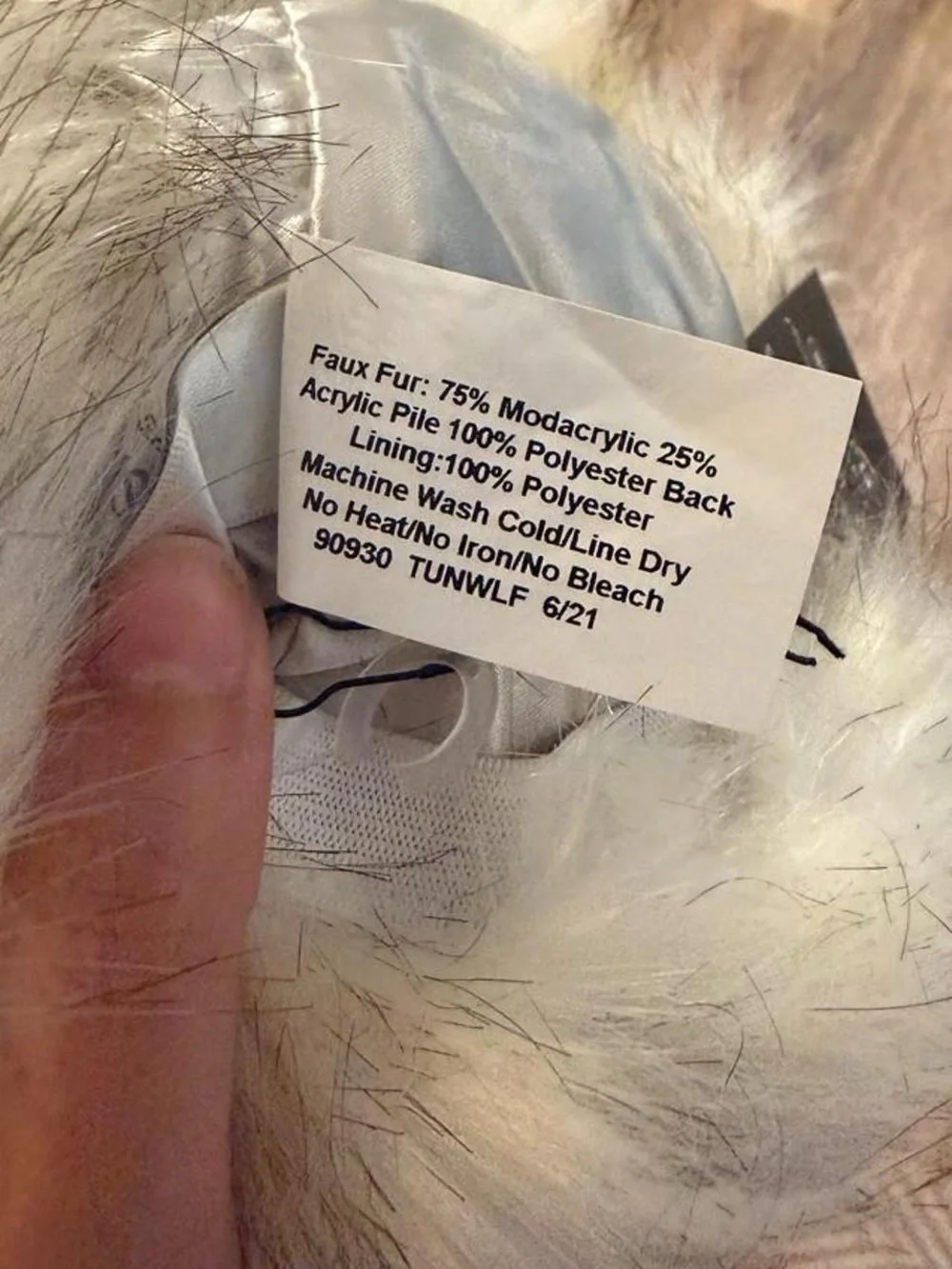 Donna Salyers Fabulous Furs Faux Fur Cossack Russian Winter Hat NWT
